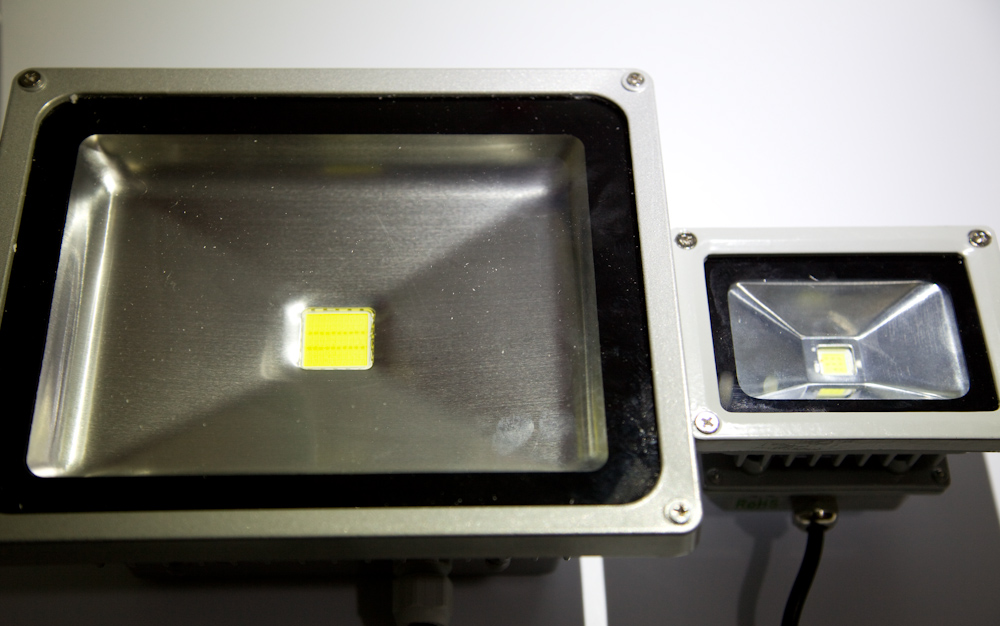 LED Flutlichtstrahler 30W, 2400 lm
