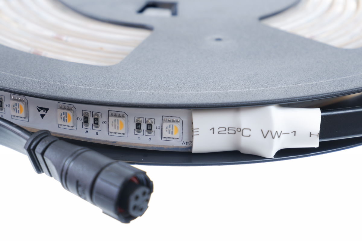 RGBWW 4in1 für Unterwasser: 60 LEDs/m - IP68 - 14mm breit