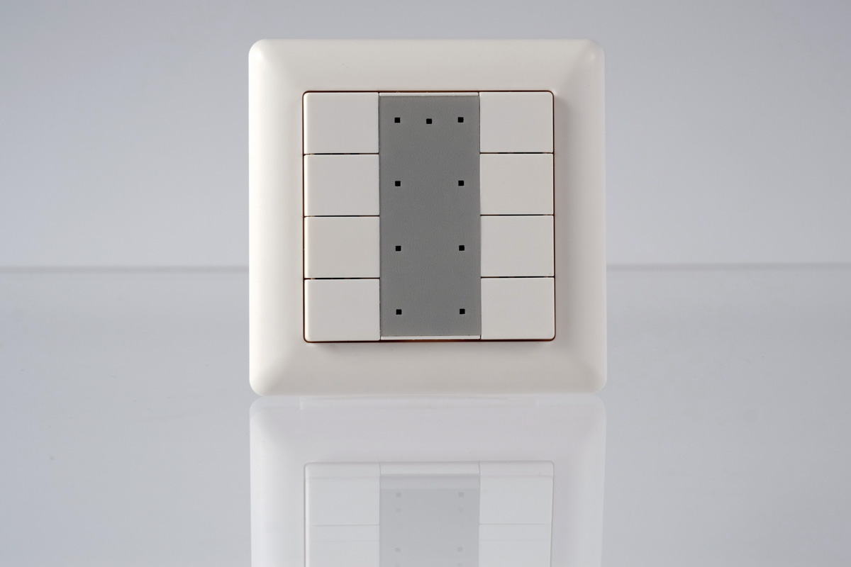 KNX wall-mounted remote control | 8 buttons