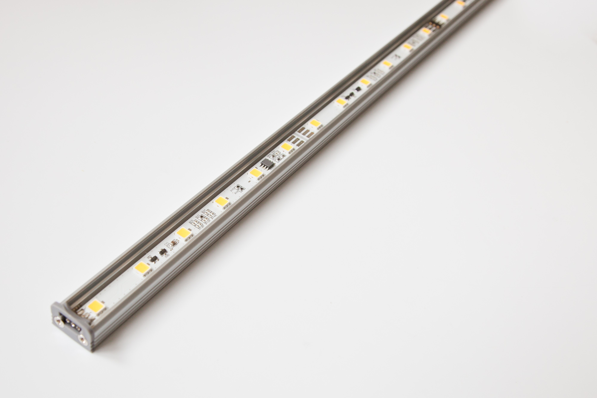 Abverkauf: LED-Bar High CRI Nichia 90cm warmweiß